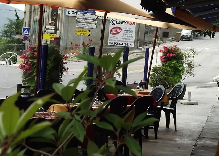 Du ホテル シャトー・アルヌー・サン・トーバン